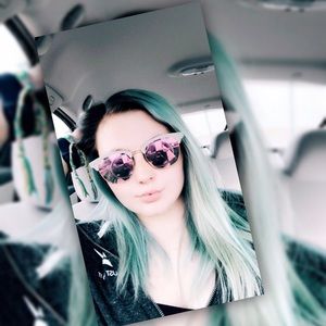 Meet your Posher, Bethany